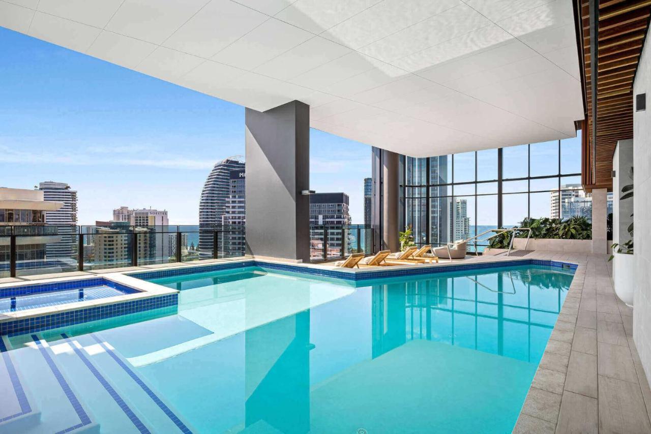 2 Bedroom Luxurious Family Apartment Next To Pacific Fair - Broadbeach Gold Coast Gc22 Екстериор снимка