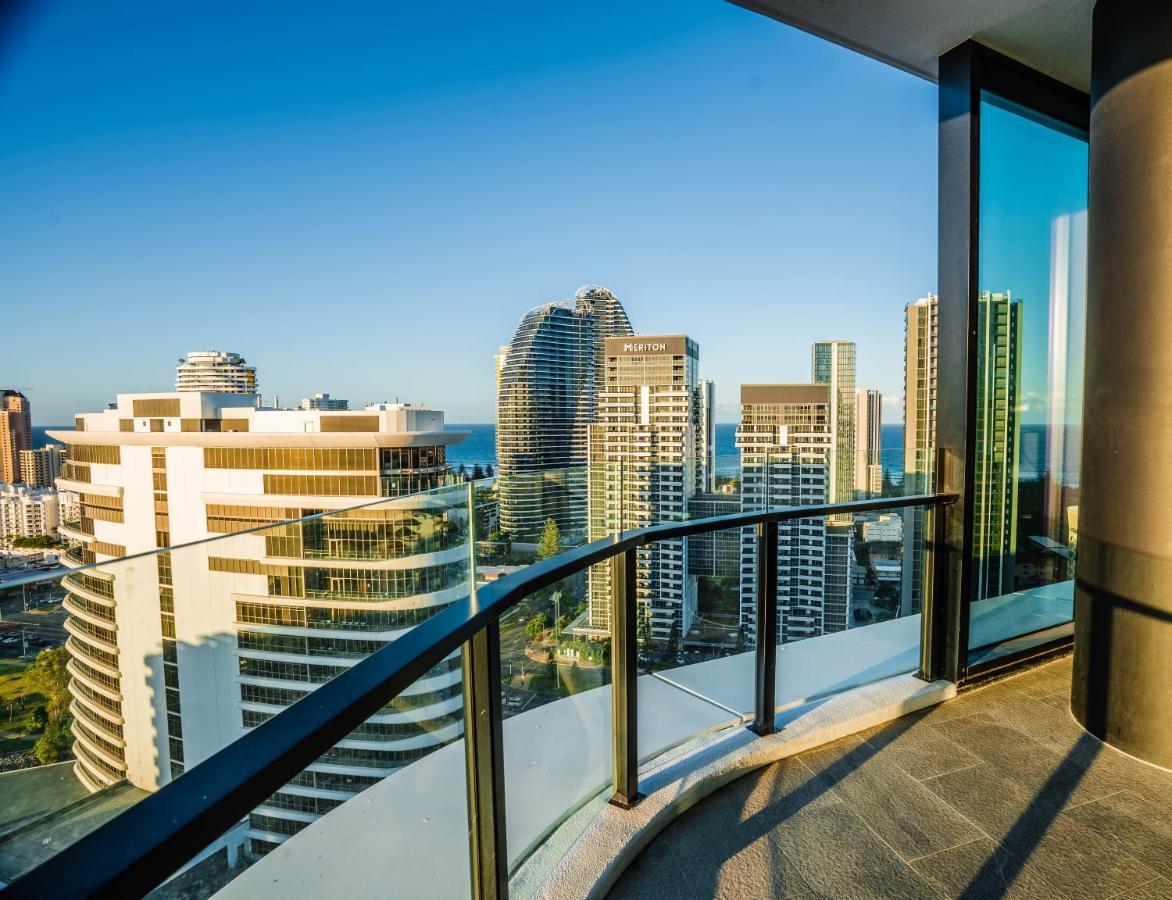 2 Bedroom Luxurious Family Apartment Next To Pacific Fair - Broadbeach Gold Coast Gc22 Екстериор снимка